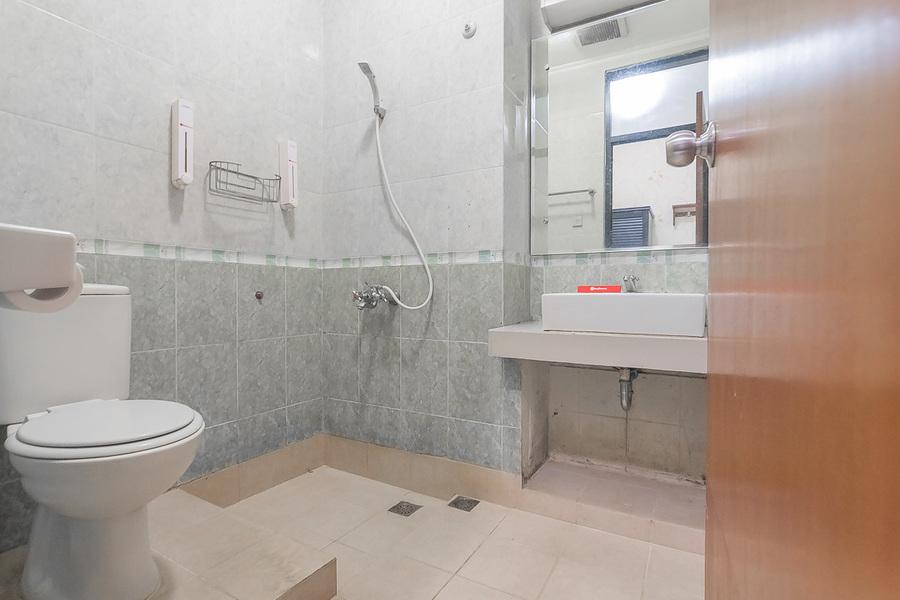 Hotel Reddoorz @ Surapati Bandung Exterior foto